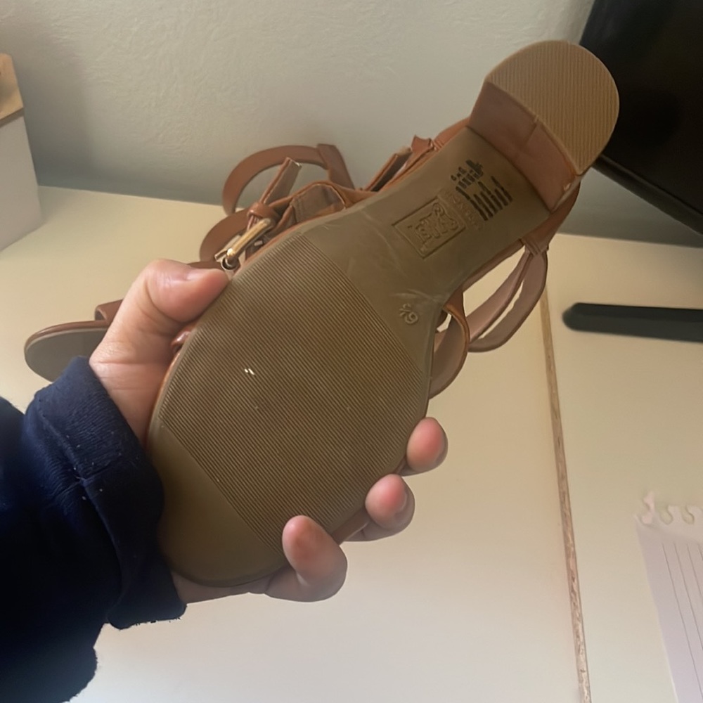 Heels - Picture 2 of 2